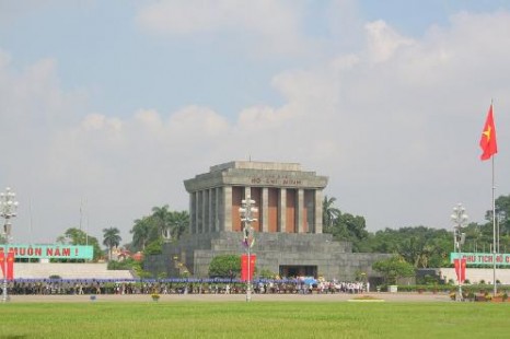 Tour Hà Nội - Hoa Lư - Tam Cốc - Hạ Long - Tuần châu 4 Ngày